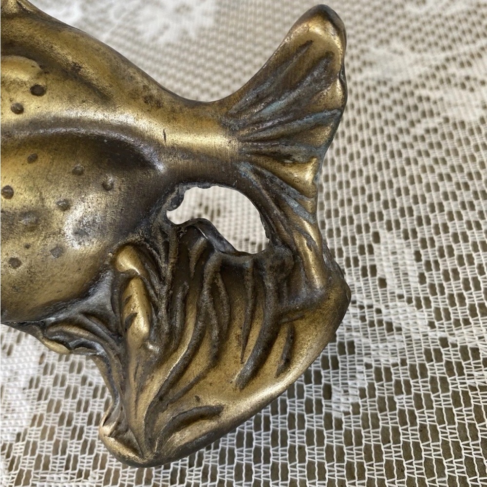 RARE Mid-Century Brass Goldfish Collectible Figurine - Picture 6 of 7